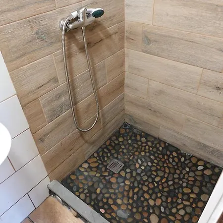 Casa 563 With Indoor Bathroom And Small Kitchen *